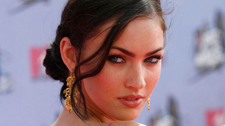 Megan Fox In White Dress N Pink Lips